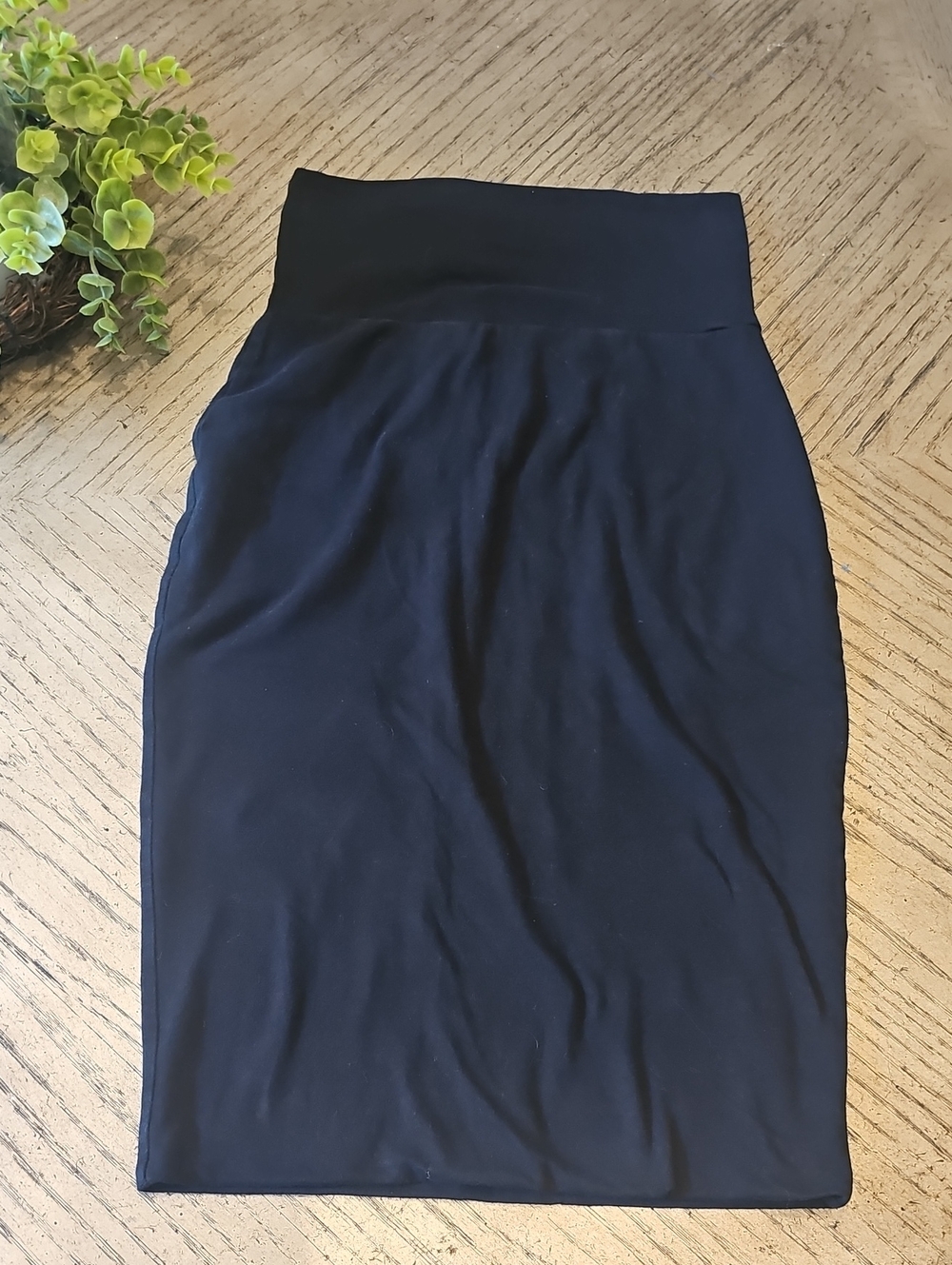 Classic Black High-Waist Pencil Skirt Size S